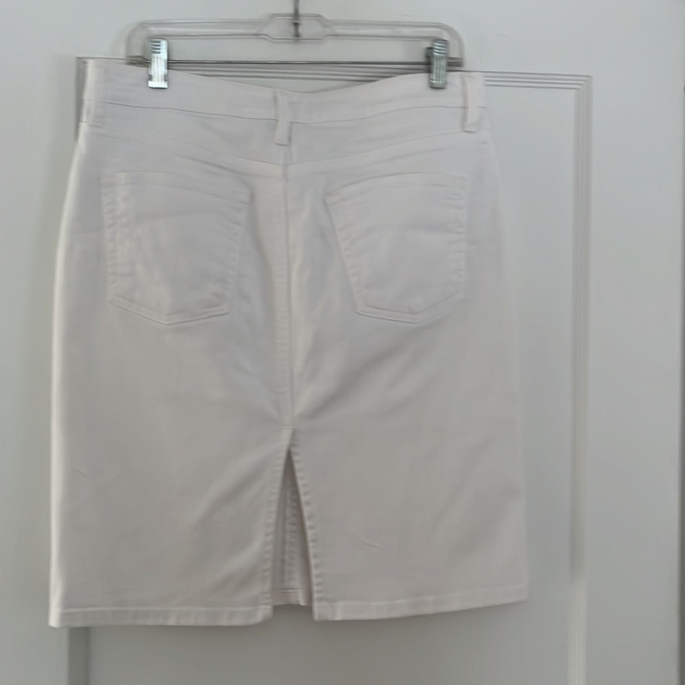 White denim slim skirt Garnet Hill women’s size 10 cotton with stretch - Picture 2 of 7